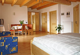 Schlafzimmer Typ B - Unterkunft Nunnenmayr Dorf Tirol